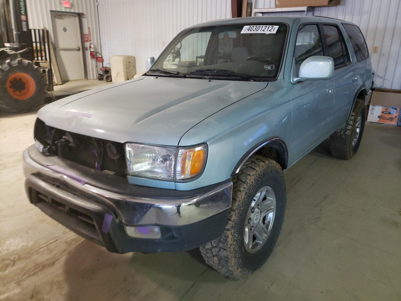 Photo 2 from auction – 2001 TOYOTA 4RUNNER SR with VIN JT3HN86R019046969