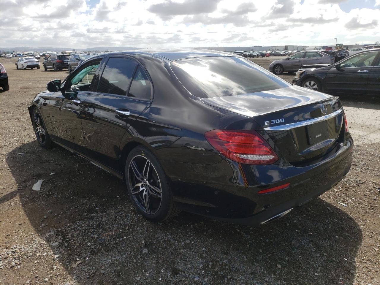 Photo 3 from auction – 2019 MERCEDES-BENZ E 300 with VIN WDDZF4JB4KA608684