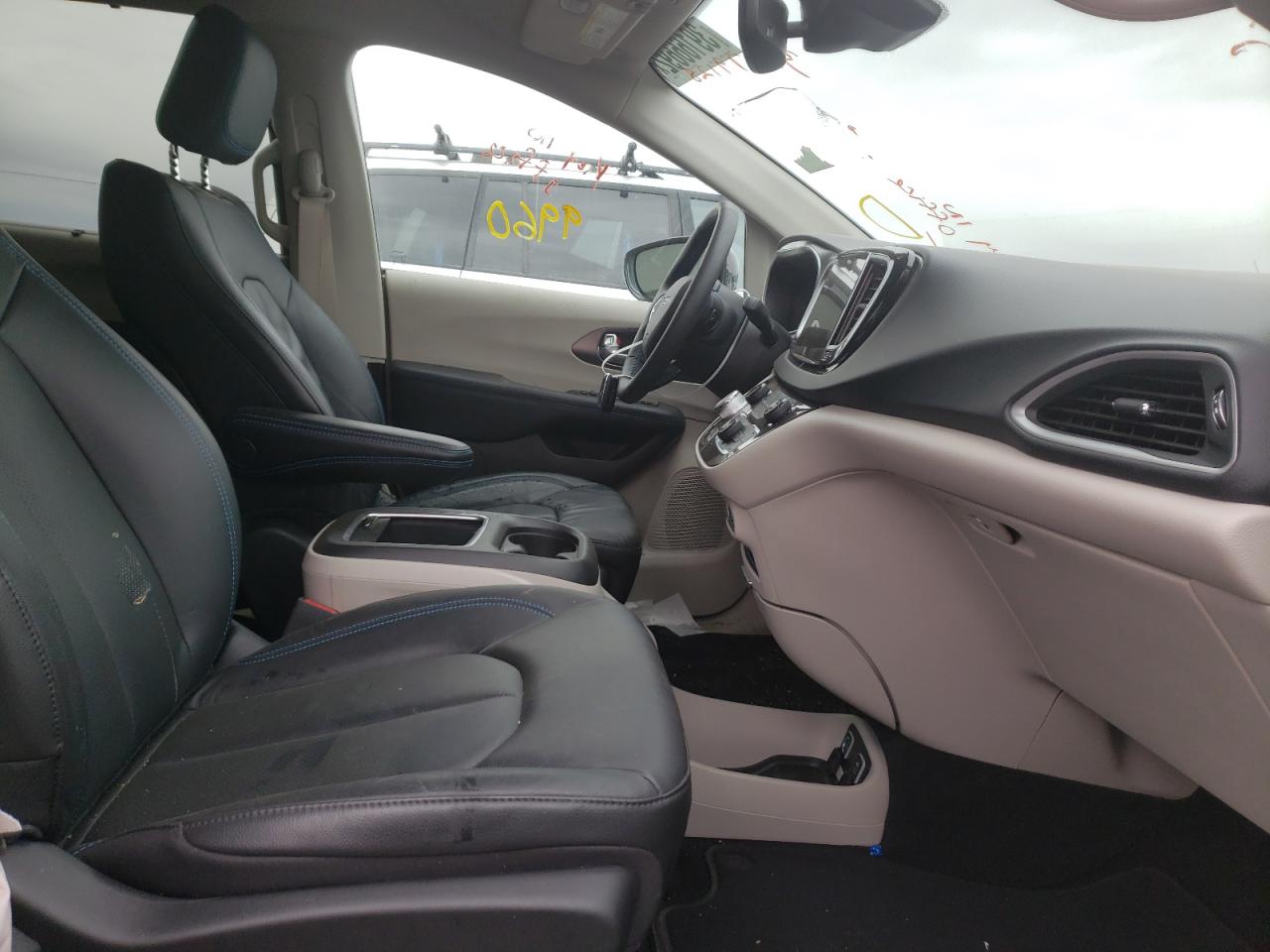 Photo 5 from auction – 2021 CHRYSLER PACIFICA T with VIN 2C4RC1BG0MR588802