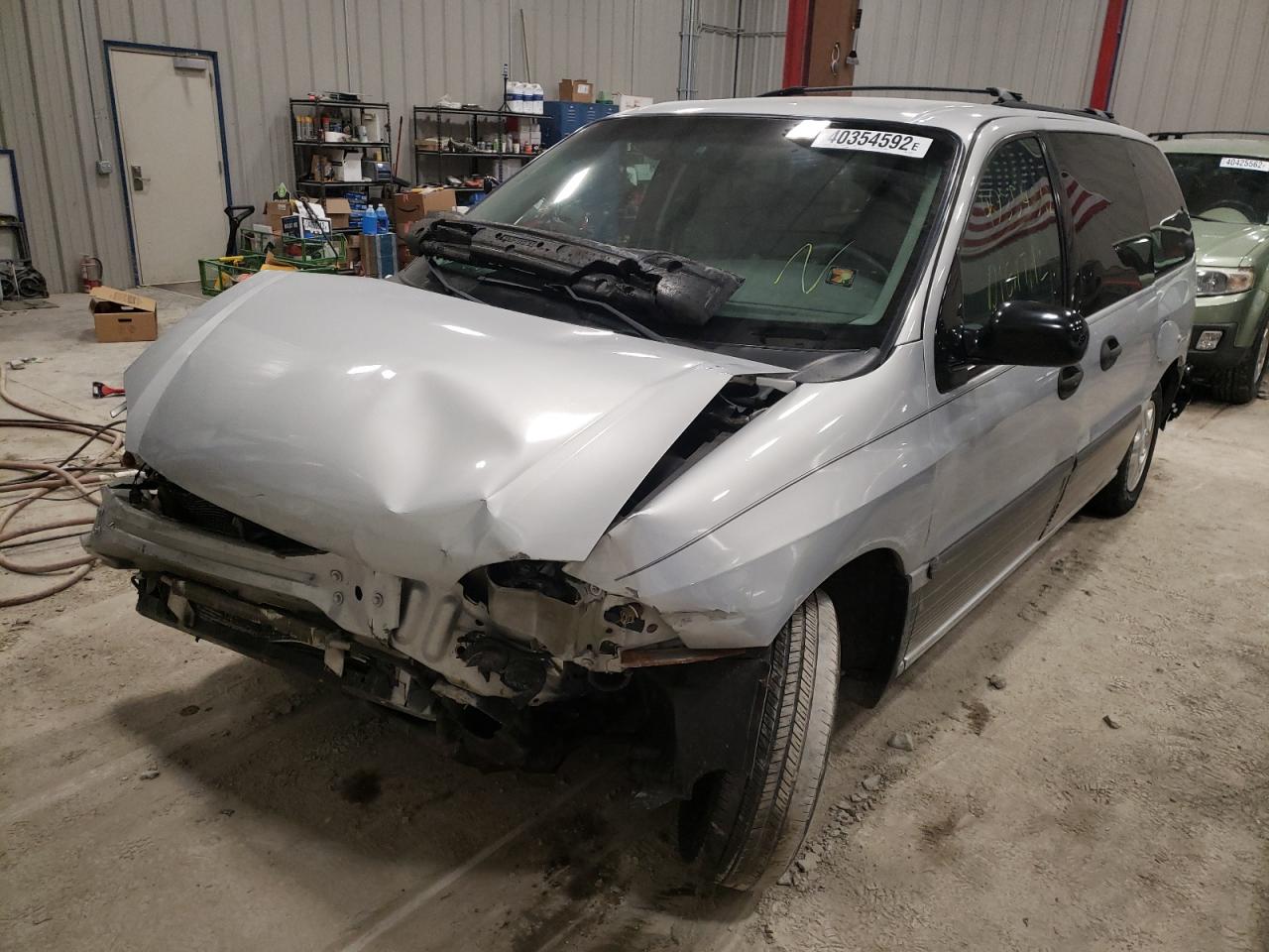Photo 2 from auction – 2000 FORD WINDSTAR L with VIN 2FMZA5147YBB84281