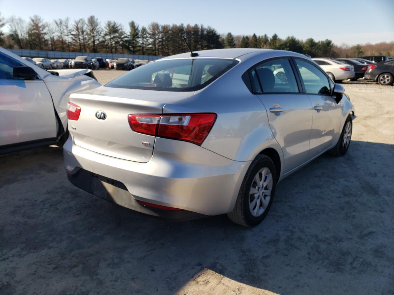 Photo 4 from auction – 2016 KIA RIO LX with VIN KNADM4A30G6668987