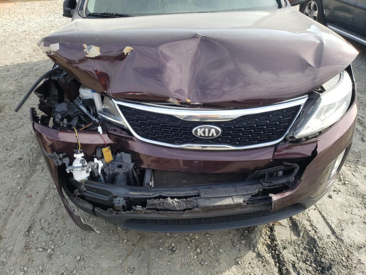 Photo 7 from auction – 2014 KIA SORENTO LX with VIN 5XYKT3A65EG474113