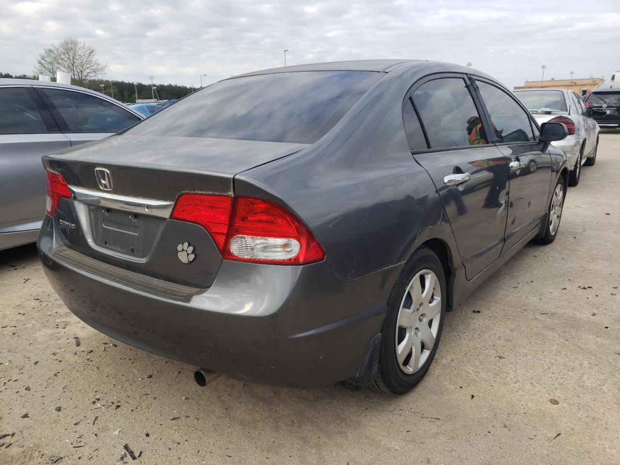 Photo 4 from auction – 2011 HONDA CIVIC LX with VIN 2HGFA1F55BH304537