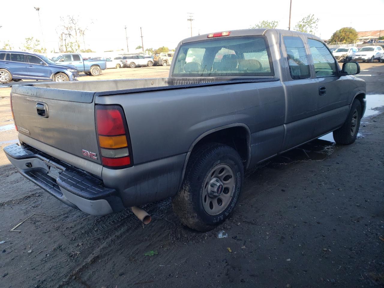 Photo 4 from auction – 2007 GMC NEW SIERRA with VIN 1GTEC19X17Z127929