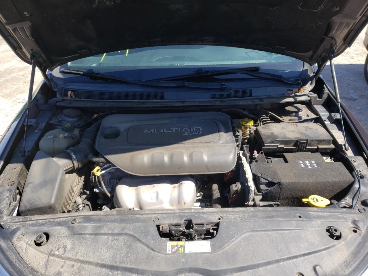 Photo 7 from auction – 2015 CHRYSLER 200 LIMITE with VIN 1C3CCCAB5FN756073