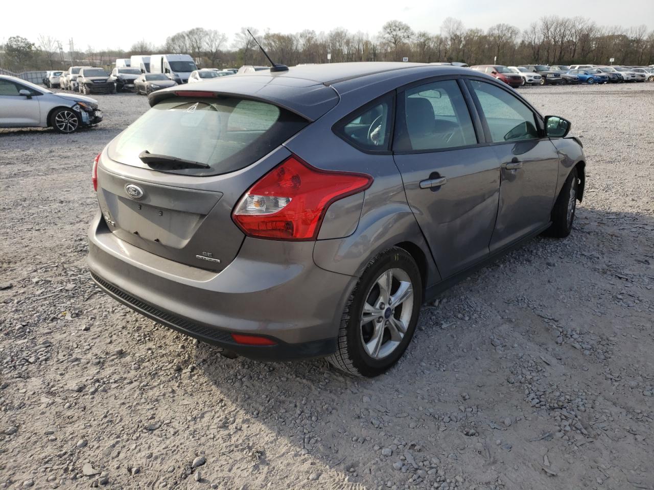 Photo 4 from auction – 2014 FORD FOCUS SE with VIN 1FADP3K27EL159431