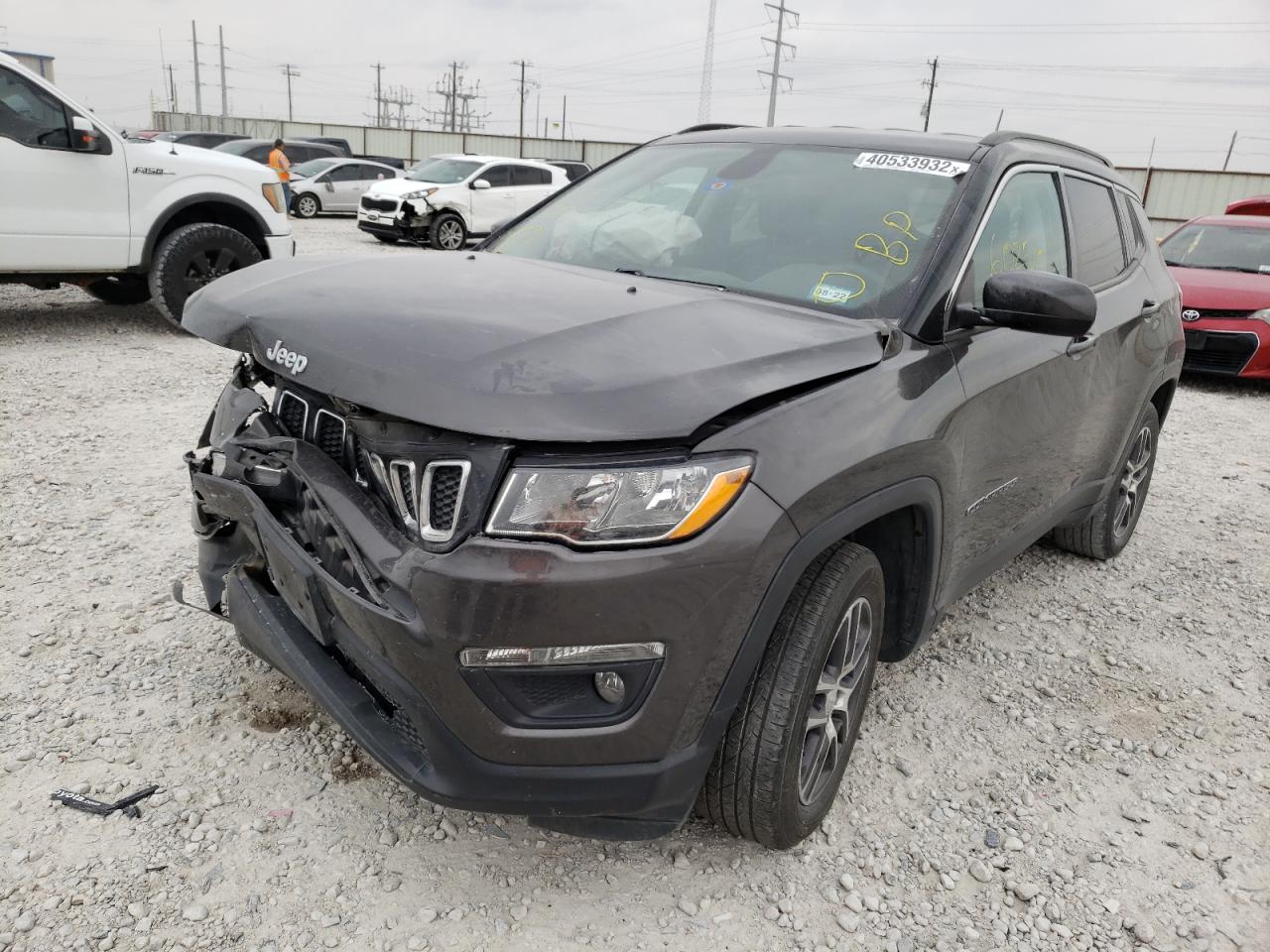 Photo 2 from auction – 2018 JEEP COMPASS LA with VIN 3C4NJCBB5JT137412