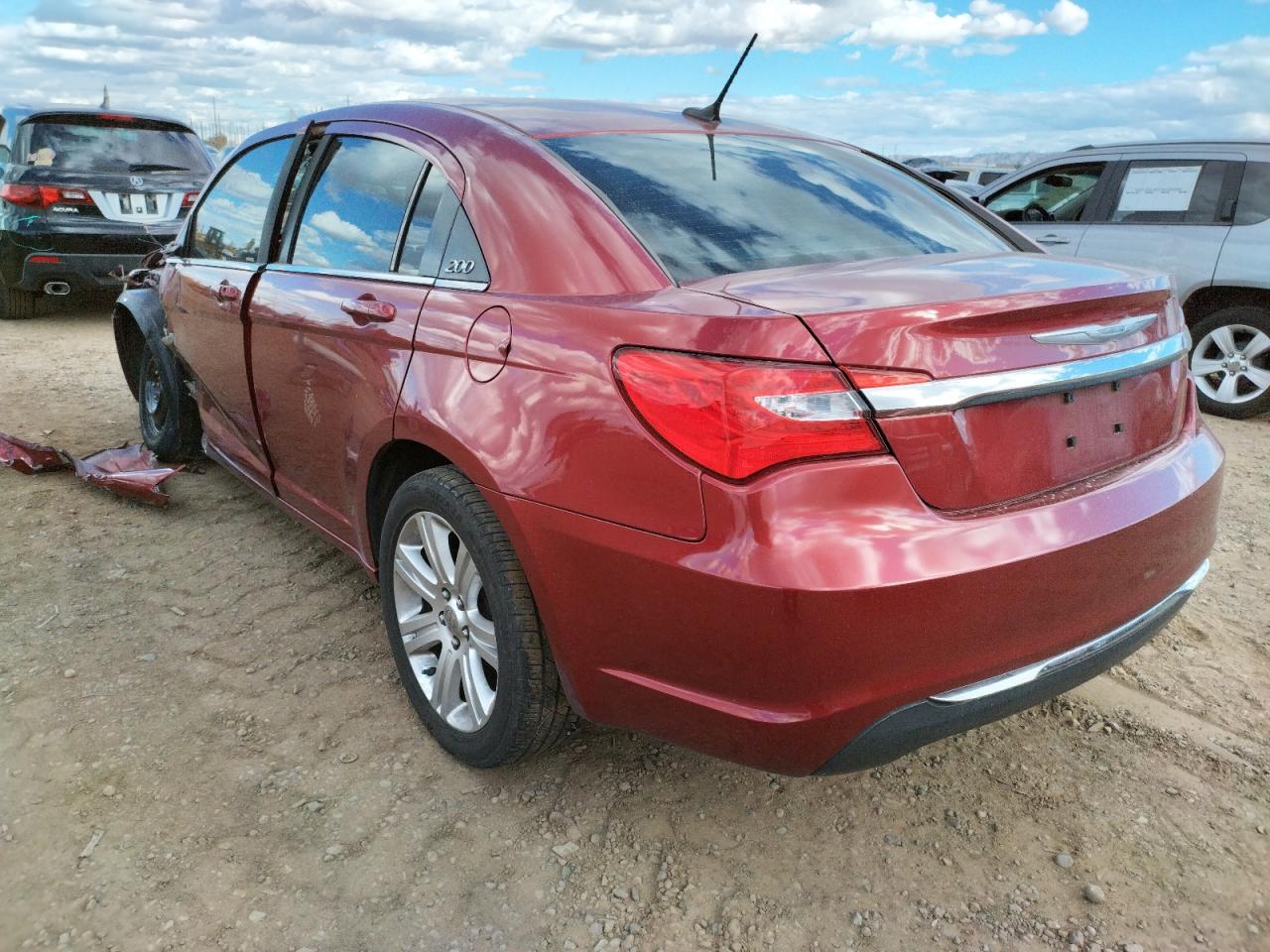 Photo 3 from auction – 2013 CHRYSLER 200 TOURIN with VIN 1C3CCBBB2DN505470