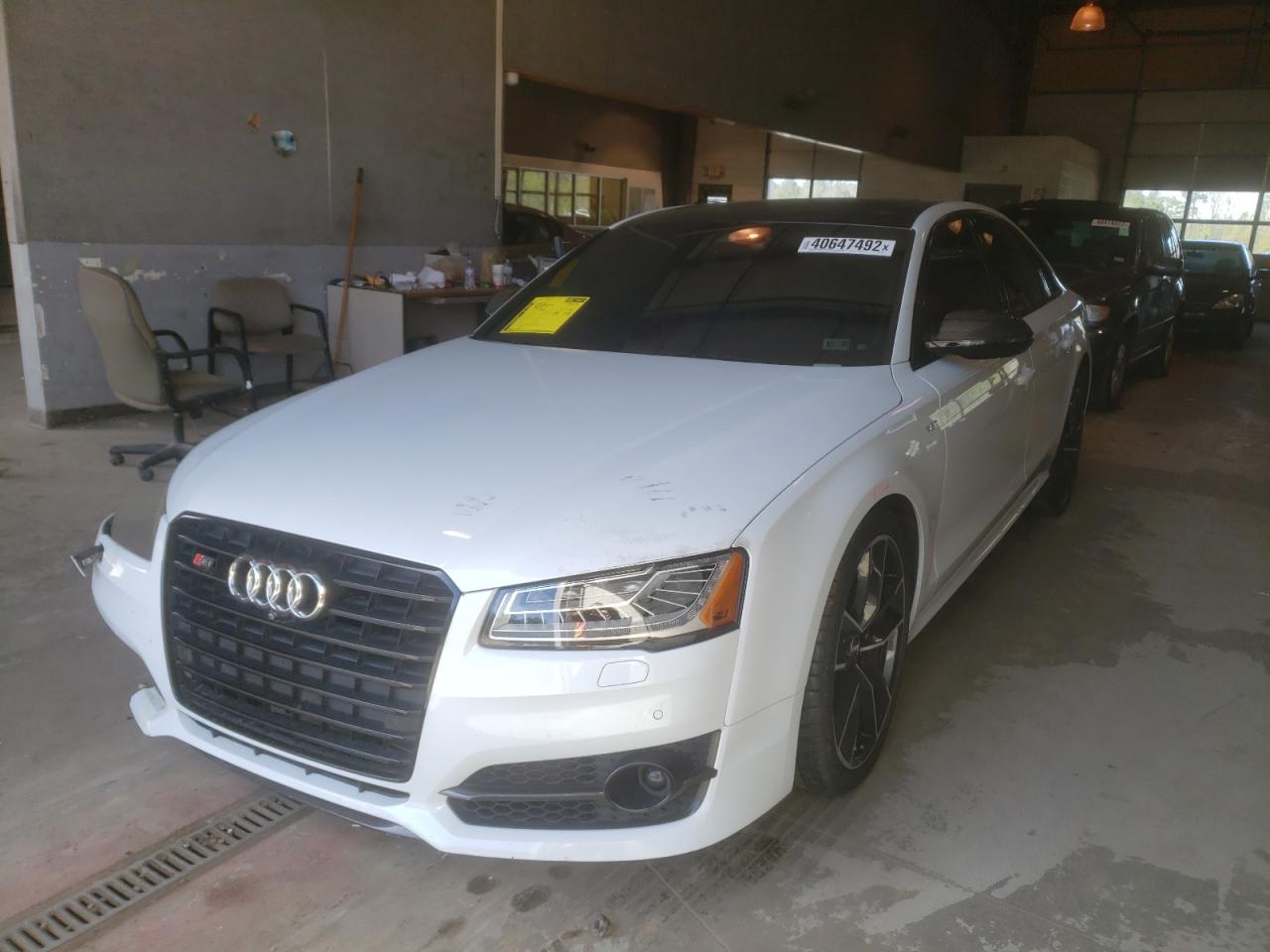 Photo 2 from auction – 2016 AUDI S8 PLUS QU with VIN WUAJ5AFD5GN900818