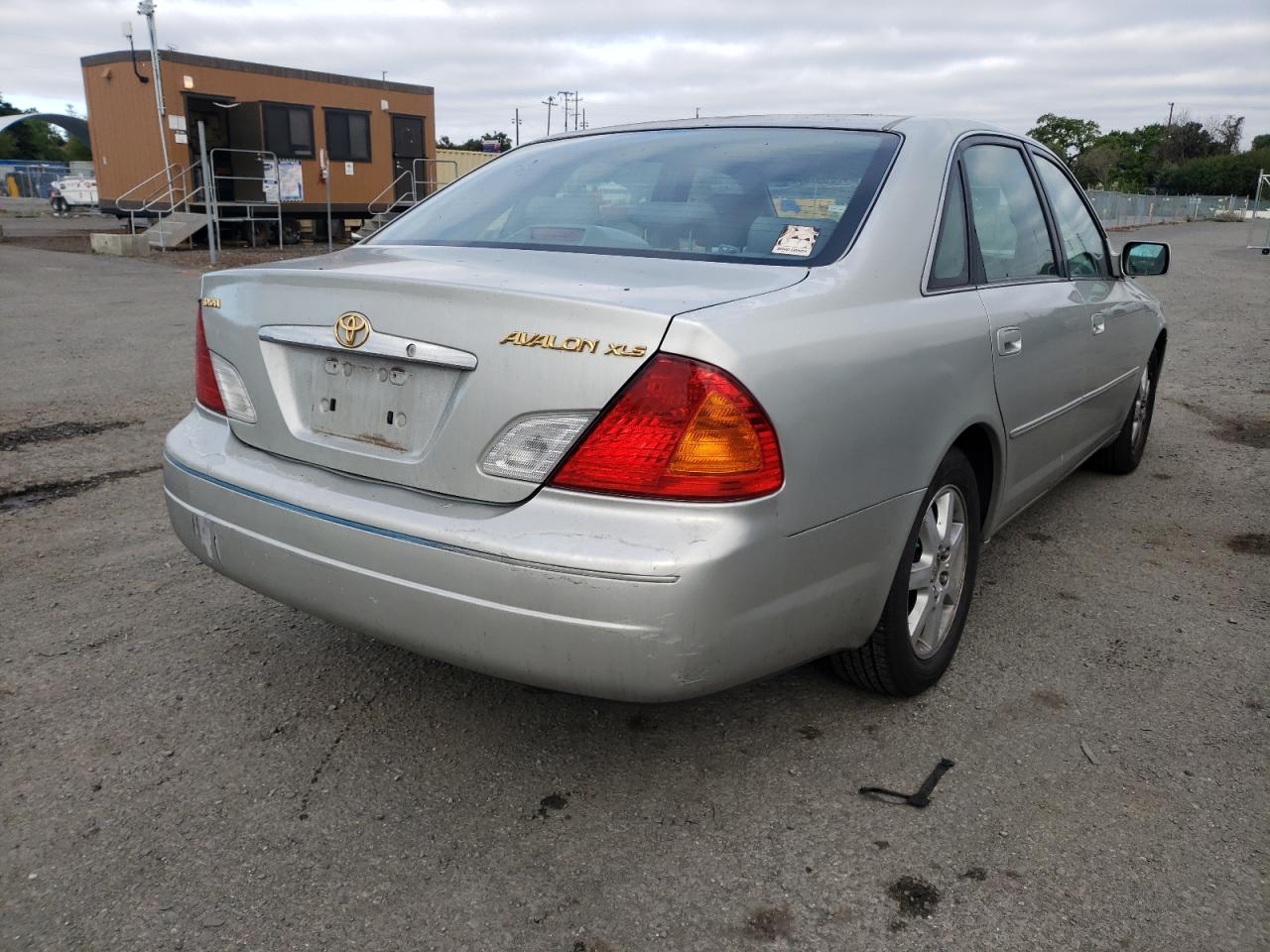 Photo 4 from auction – 2002 TOYOTA AVALON XL with VIN 4T1BF28B82U203993