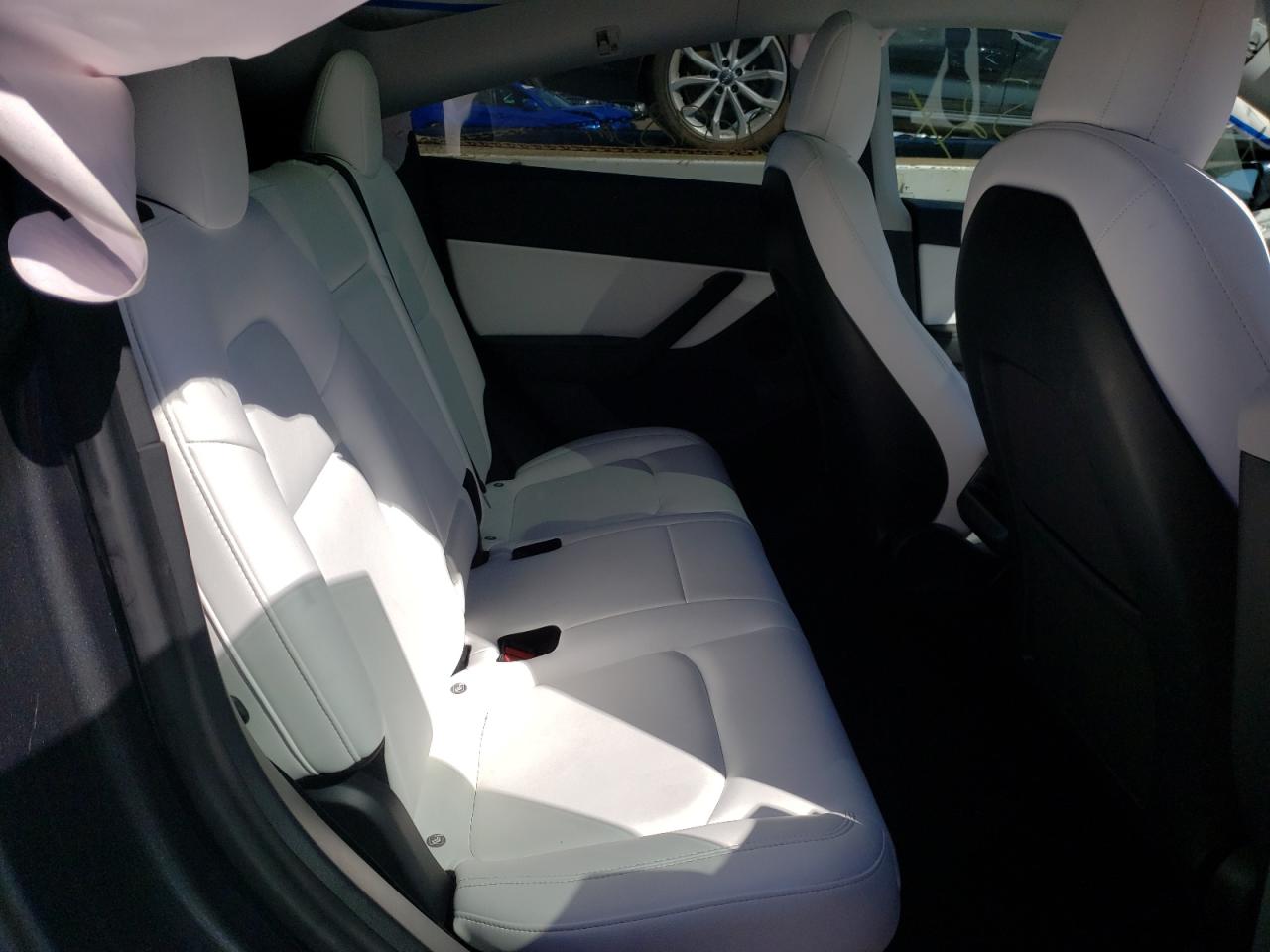 Photo 6 from auction – 2021 TESLA MODEL Y with VIN 5YJYGDEE1MF144836