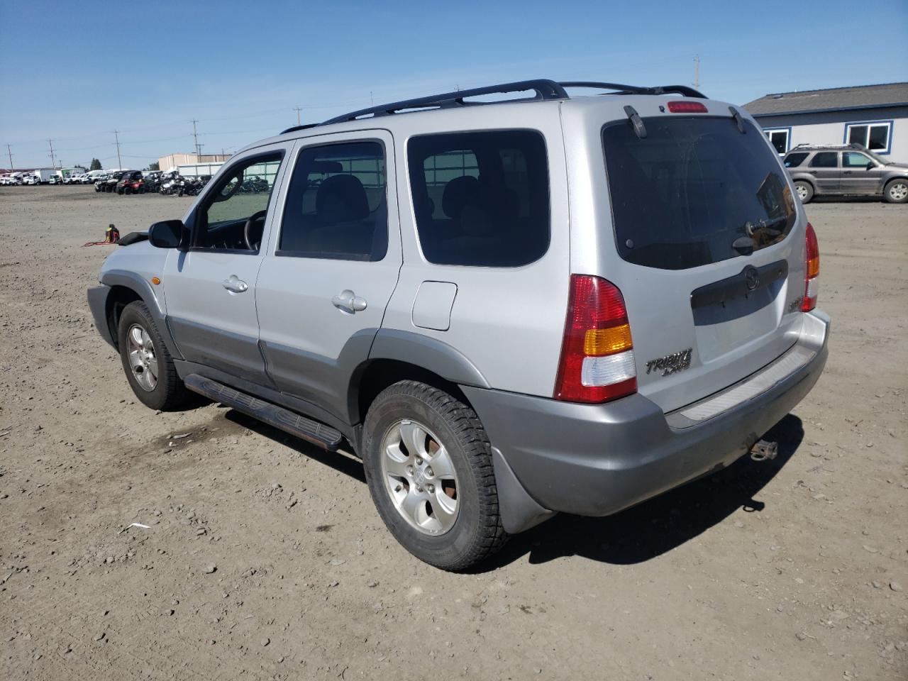 Photo 3 from auction – 2002 MAZDA TRIBUTE LX with VIN 4F2YU08172KM09866