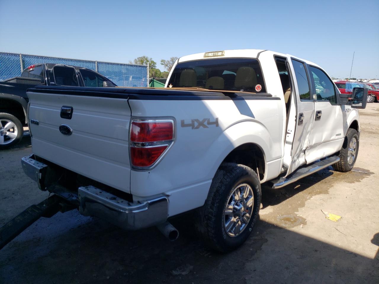 Photo 4 from auction – 2011 FORD F150 SUPER with VIN 1FTFW1ET9BFD22489