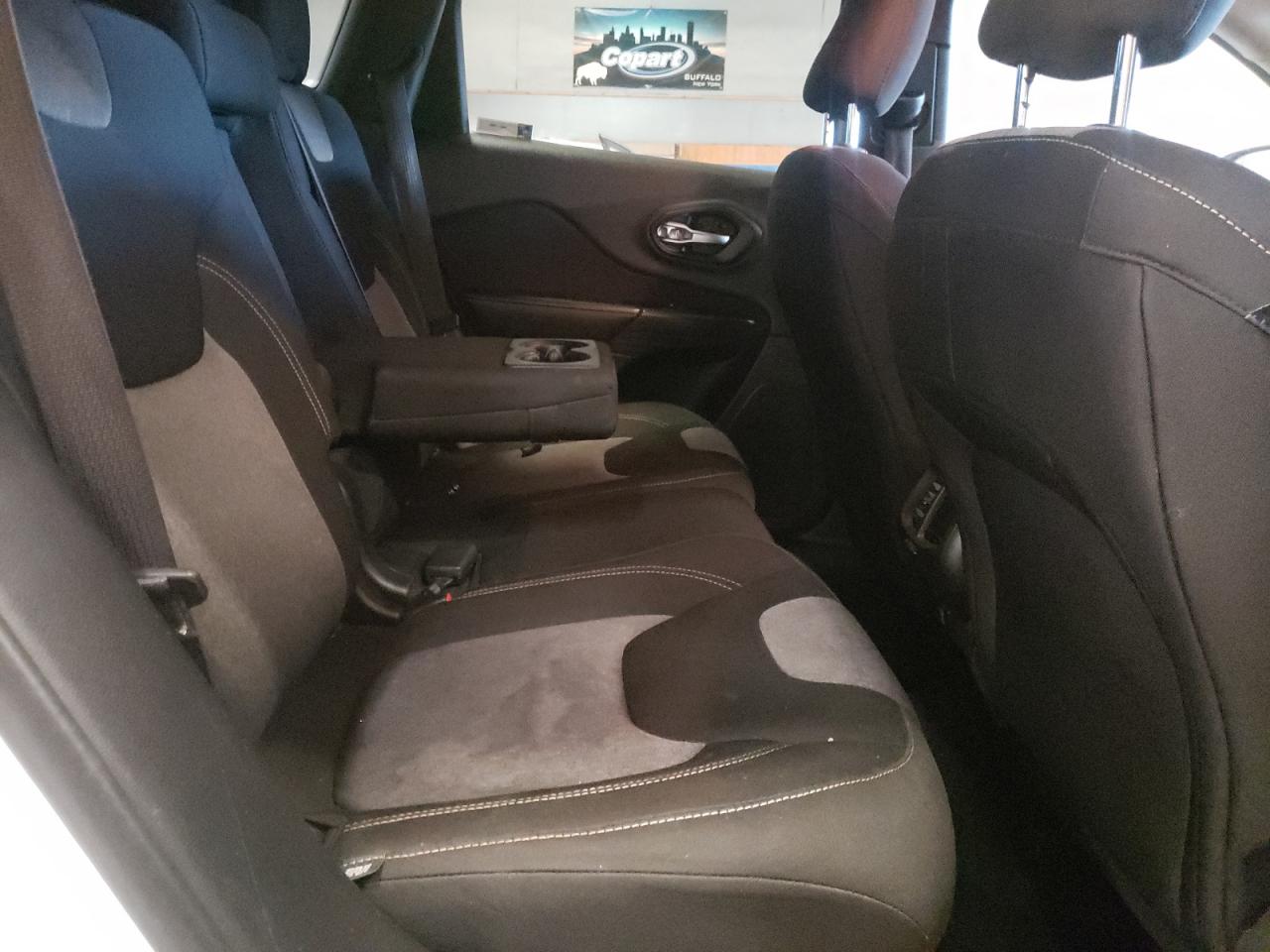 Photo 6 from auction – 2014 JEEP CHEROKEE L with VIN 1C4PJMCS9EW150810