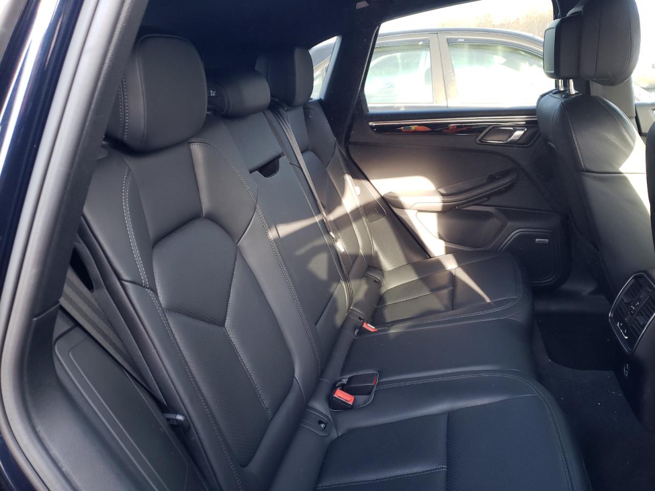 Photo 6 from auction – 2020 PORSCHE MACAN S with VIN WP1AB2A57LLB34168