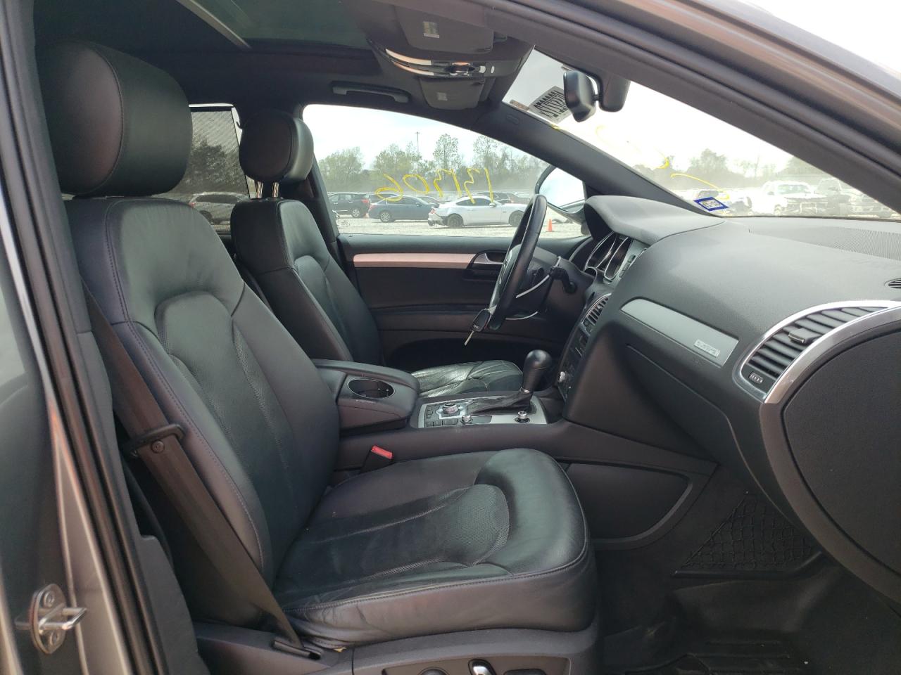 Photo 5 from auction – 2011 AUDI Q7 PRESTIG with VIN WA1DGAFE7BD007023