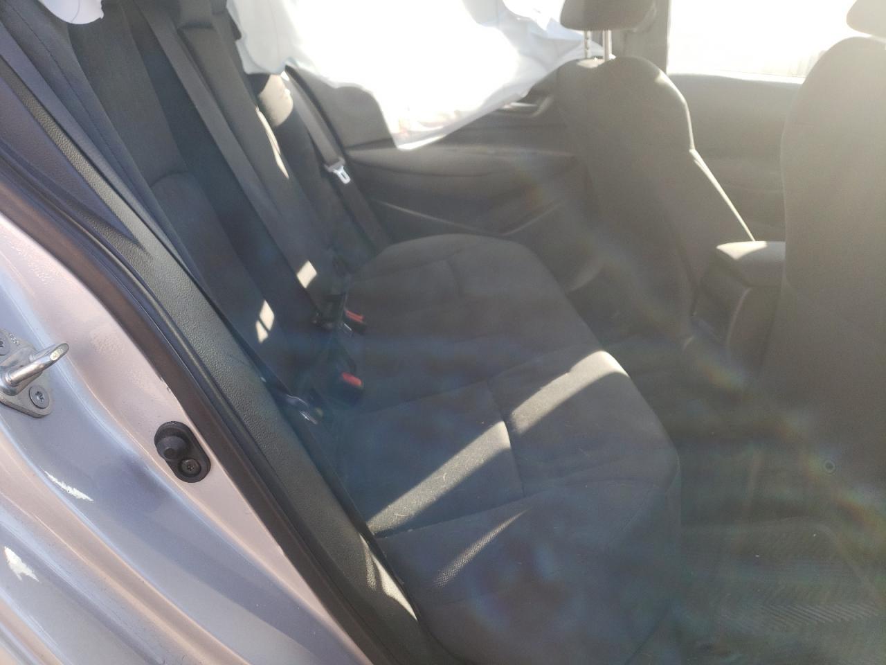 Photo 6 from auction – 2020 TOYOTA COROLLA LE with VIN 5YFEPRAE1LP046558