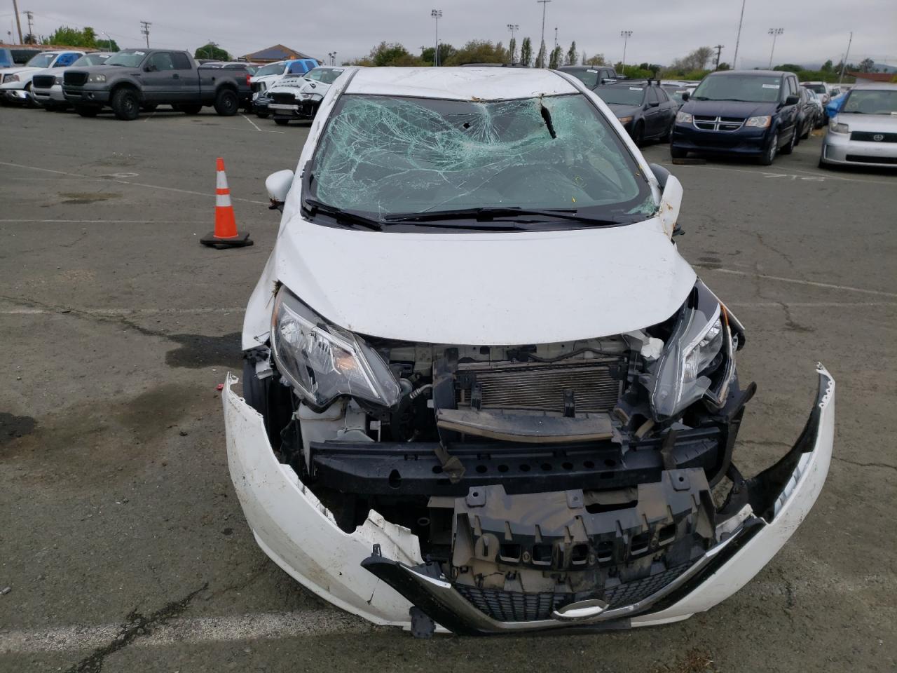 Photo 9 from auction – 2017 NISSAN VERSA NOTE with VIN 3N1CE2CP1HL363833