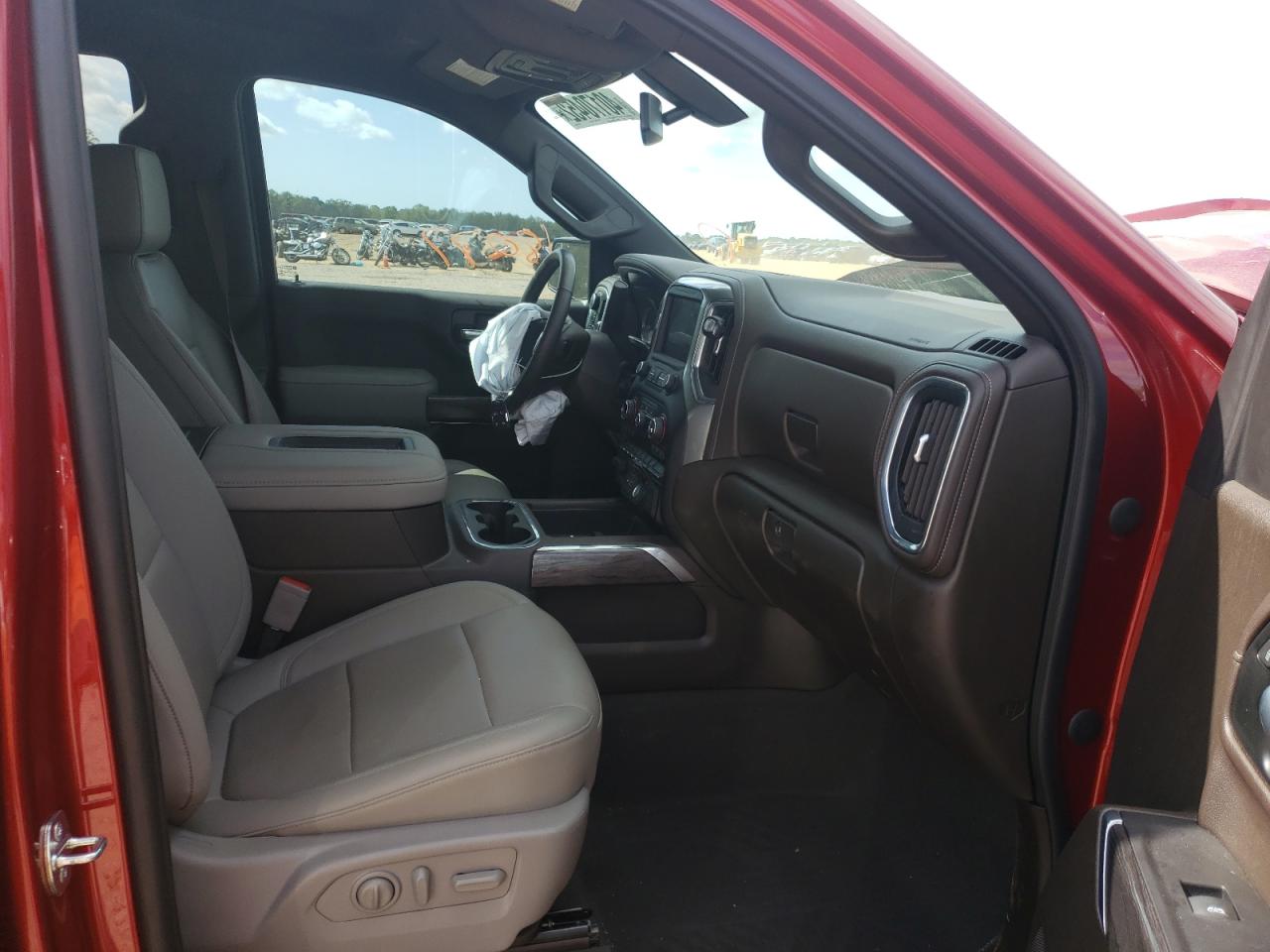 Photo 5 from auction – 2021 CHEVROLET SILVERADO with VIN 3GCUYGED4MG205398