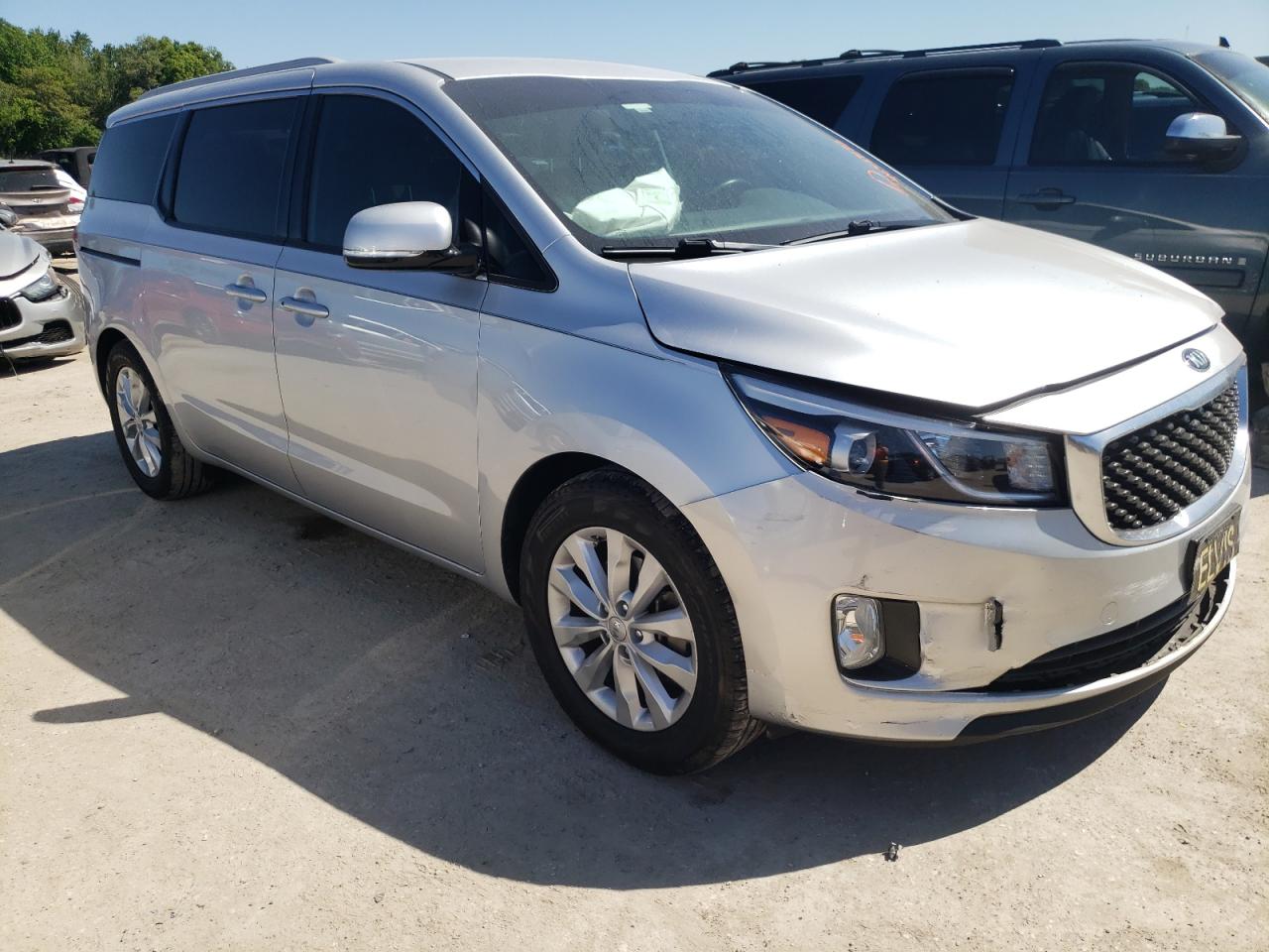 KIA SEDONA EX 2015 with VIN KNDMC5C16F6057593 - Photo from auction
