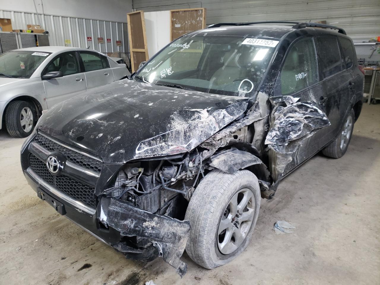 Photo 2 from auction – 2011 TOYOTA RAV4 LIMIT with VIN 2T3YF4DV2BW075196