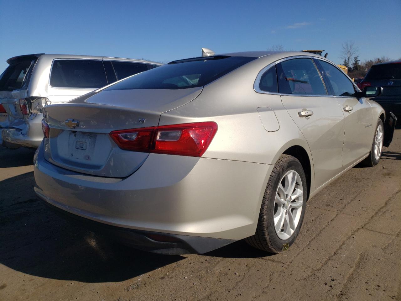 Photo 4 from auction – 2016 CHEVROLET MALIBU LT with VIN 1G1ZE5ST0GF229677