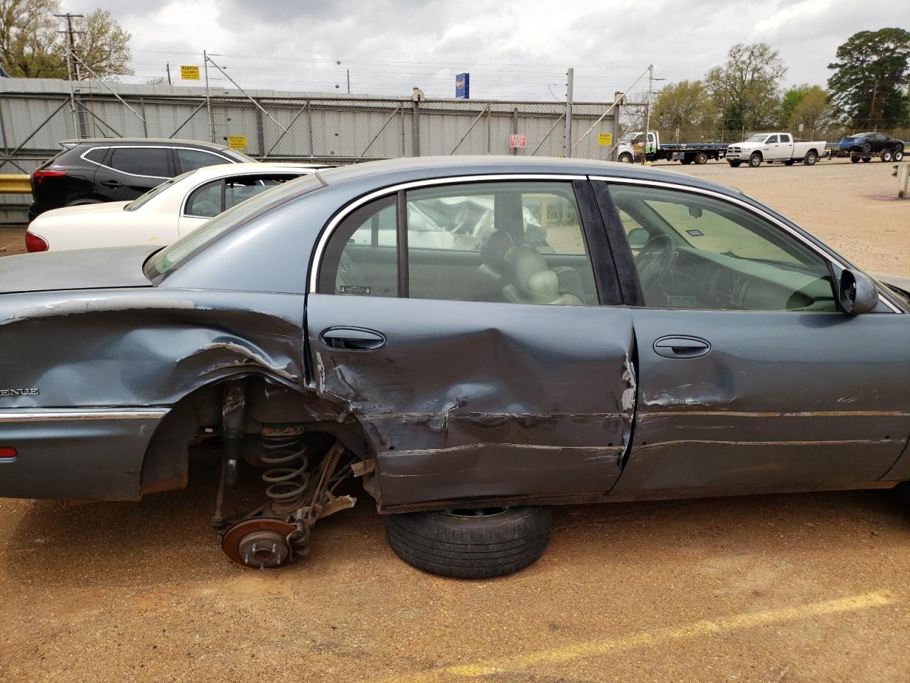 Photo 9 from auction – 2002 BUICK PARK AVENU with VIN 1G4CW54K324151829