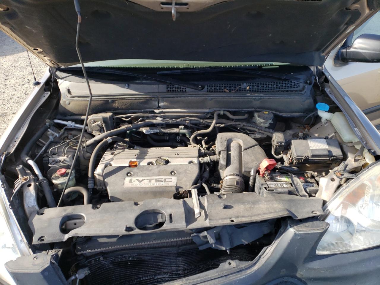 Photo 7 from auction – 2005 HONDA CR-V LX with VIN SHSRD68525U304429