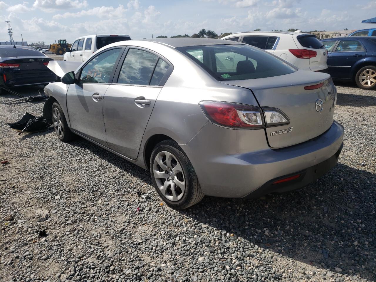 Photo 3 from auction – 2010 MAZDA 3 I with VIN JM1BL1SF2A1251878