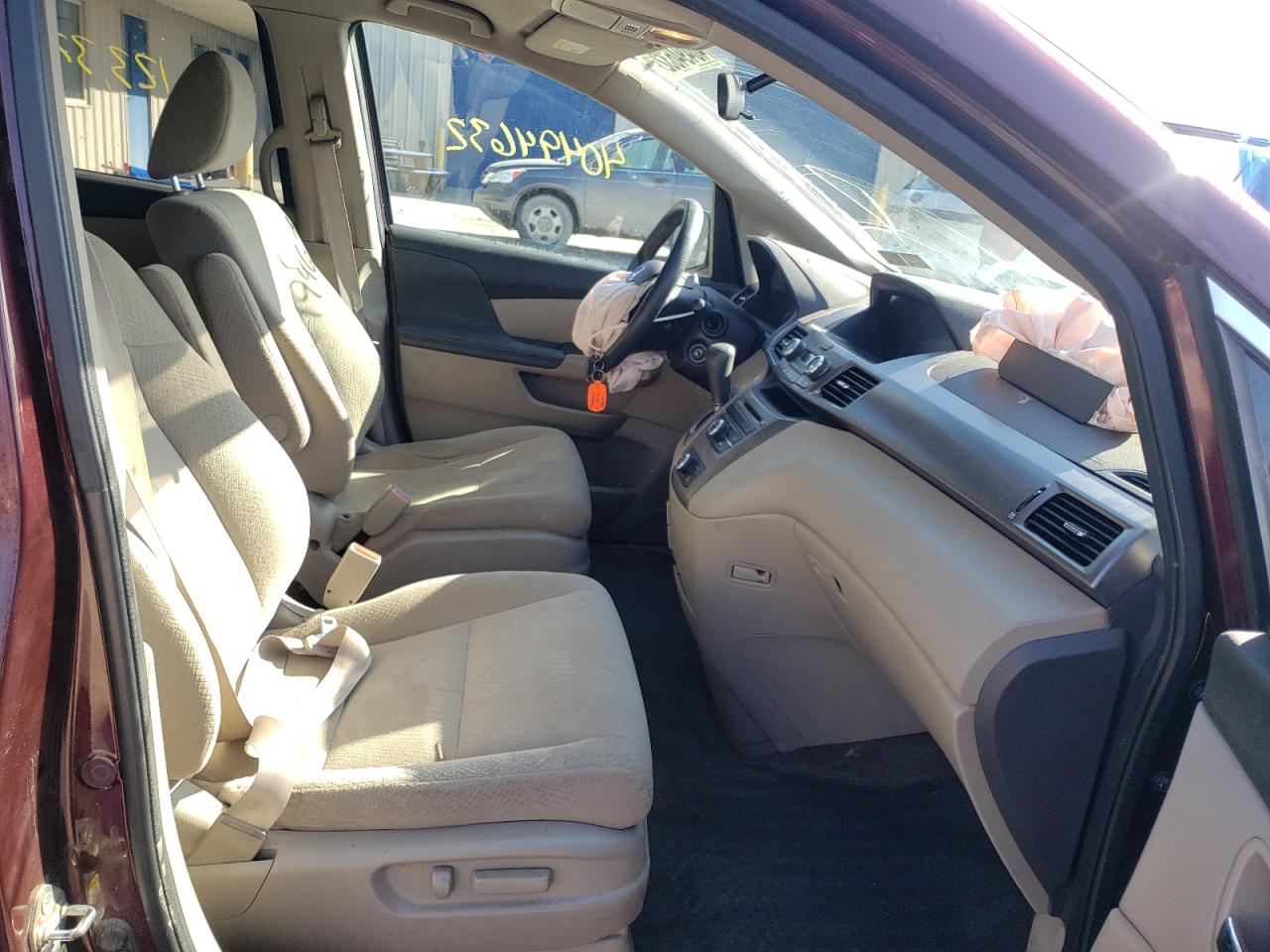Photo 5 from auction – 2014 HONDA ODYSSEY LX with VIN 5FNRL5H22EB111787