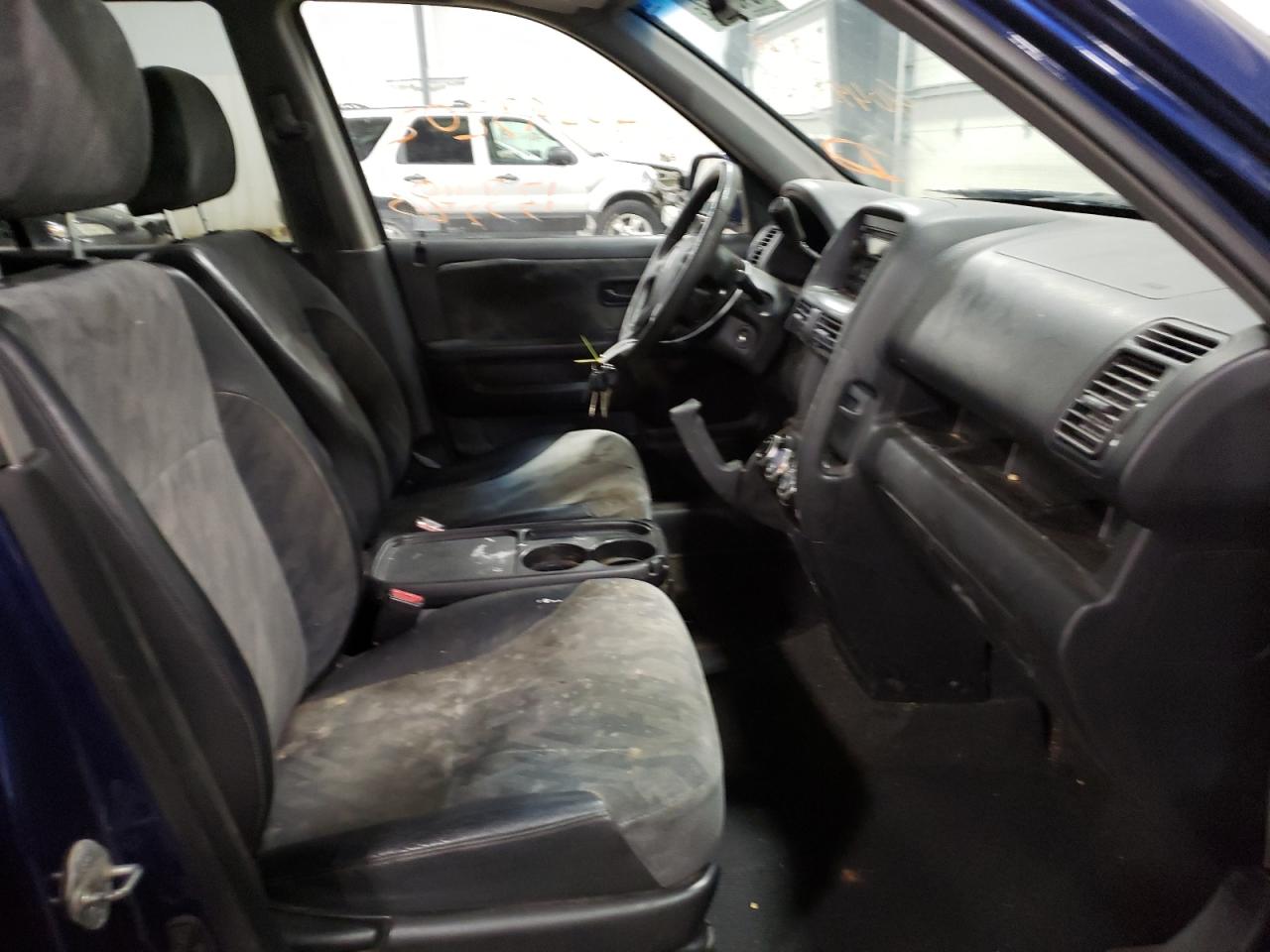 Photo 5 from auction – 2003 HONDA CR-V EX with VIN SHSRD78823U110691