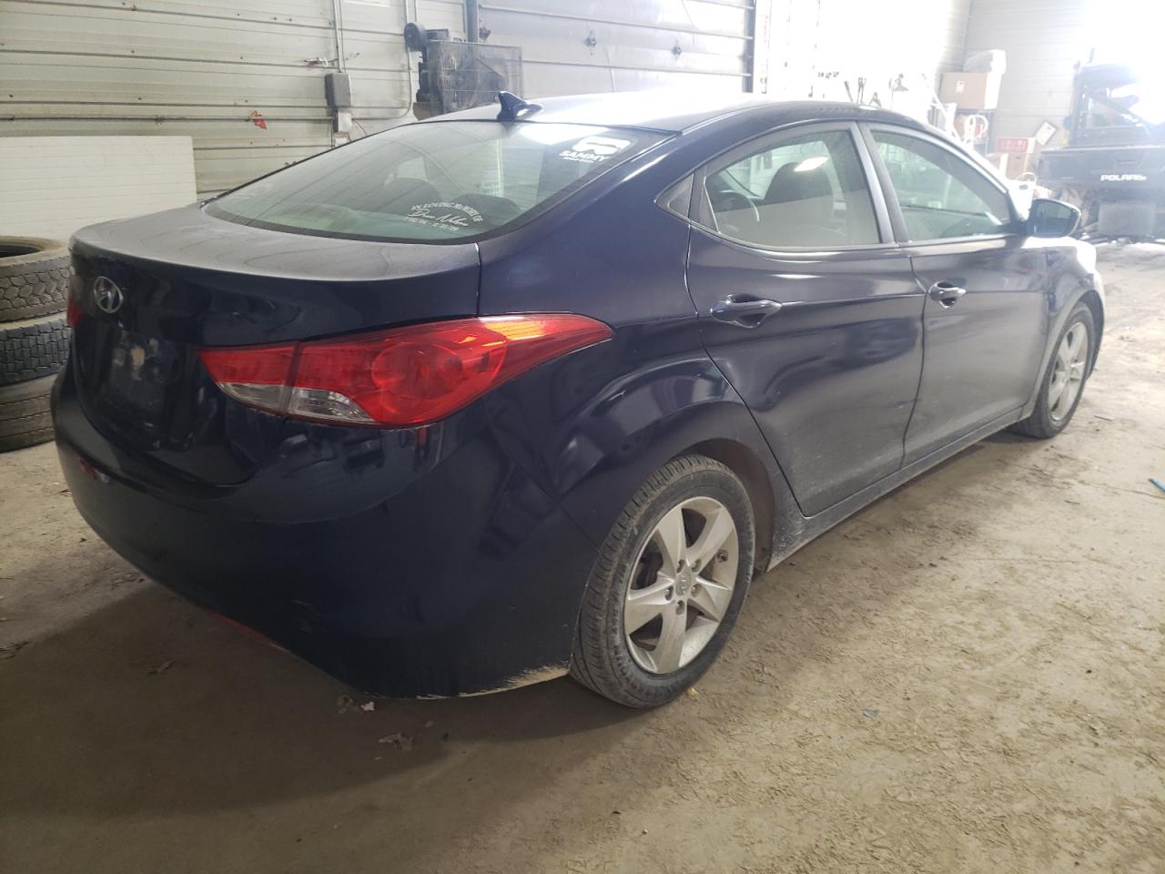 Photo 4 from auction – 2013 HYUNDAI ELANTRA GL with VIN 5NPDH4AE8DH263003