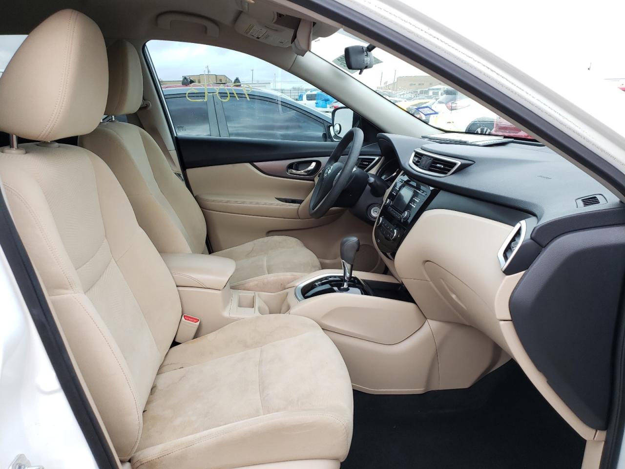 Photo 5 from auction – 2016 NISSAN ROGUE S with VIN KNMAT2MTXGP606015