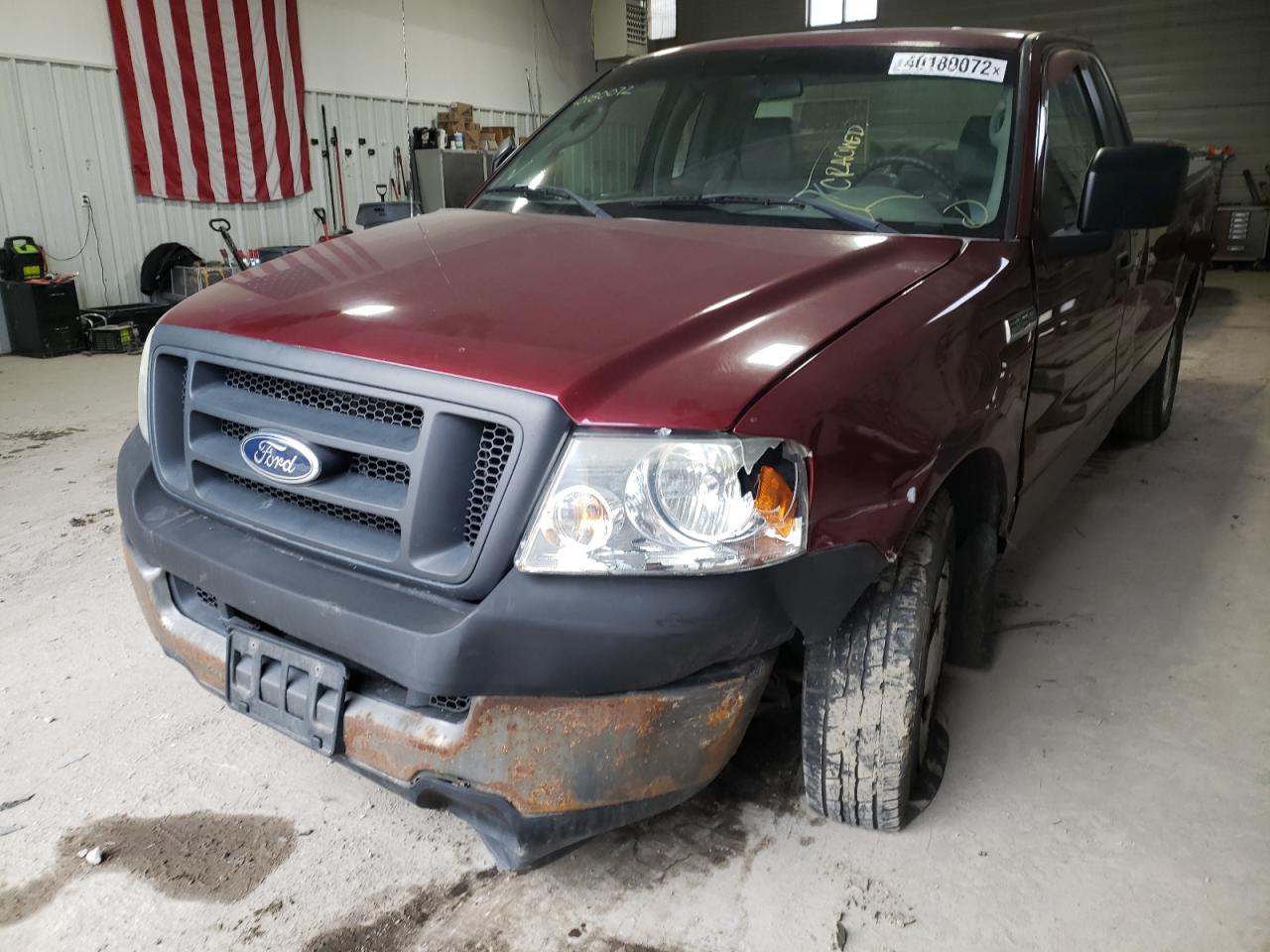 Photo 2 from auction – 2005 FORD F150 with VIN 1FTRF12215NB01732