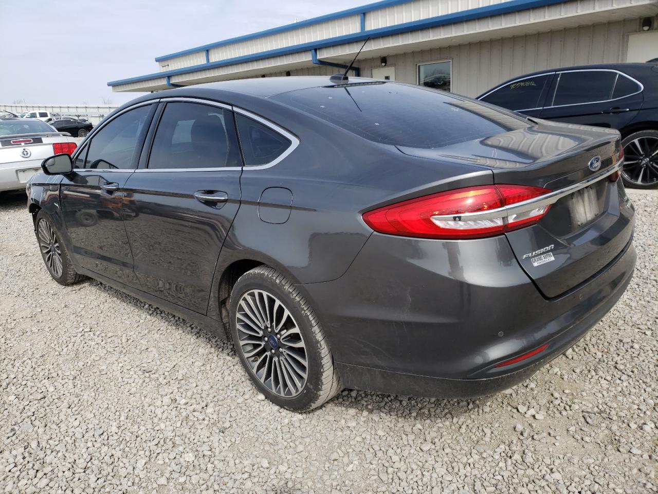 Photo 3 from auction – 2017 FORD FUSION SE with VIN 3FA6P0HD1HR240866