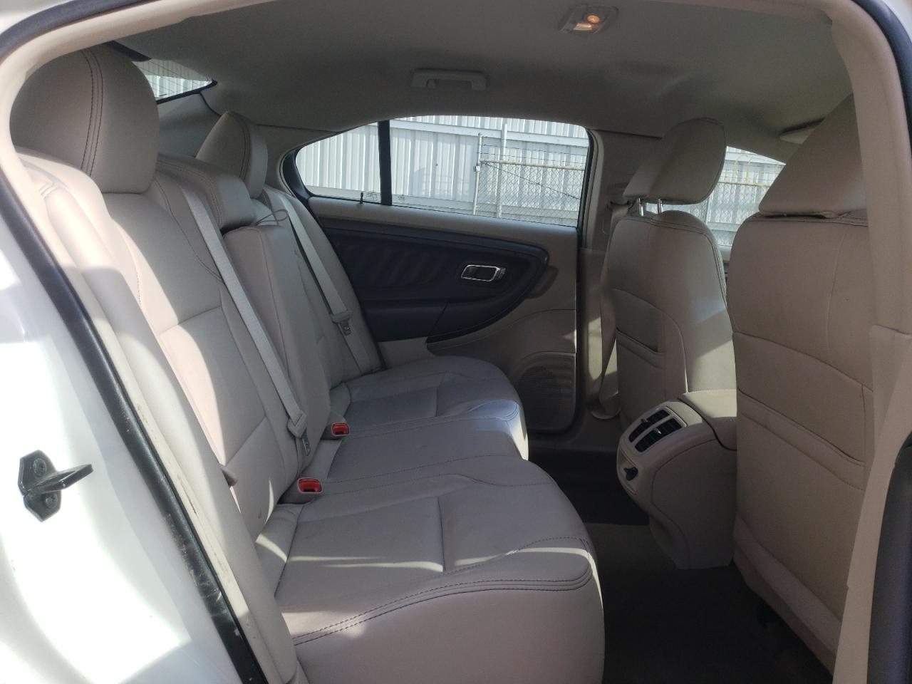 Photo 6 from auction – 2011 FORD TAURUS SEL with VIN 1FAHP2EW8BG167231