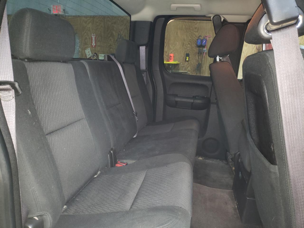 Photo 6 from auction – 2012 GMC SIERRA K25 with VIN 1GT220C80CZ323503