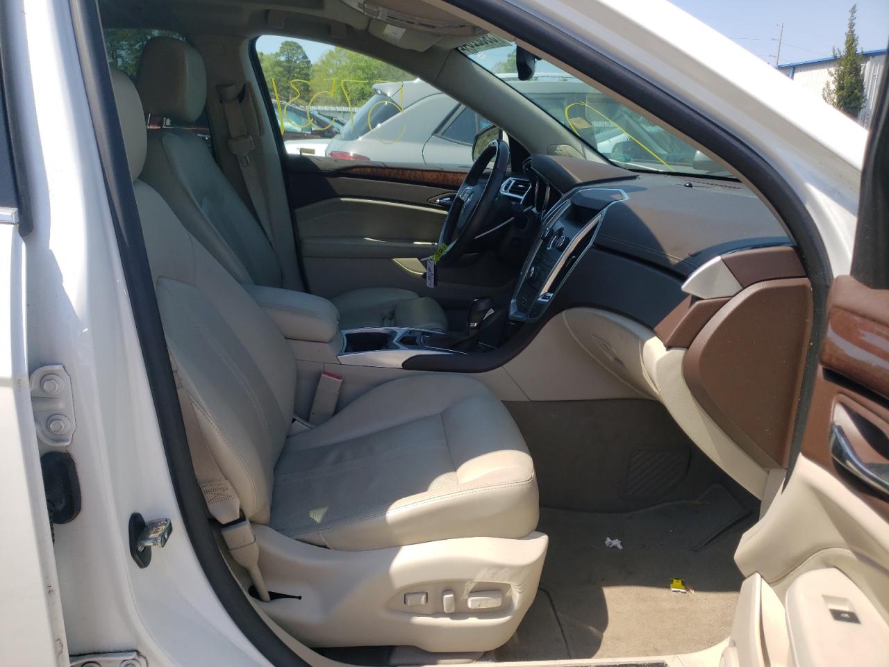 Photo 5 from auction – 2011 CADILLAC SRX PERFOR with VIN 3GYFNBEY8BS642302