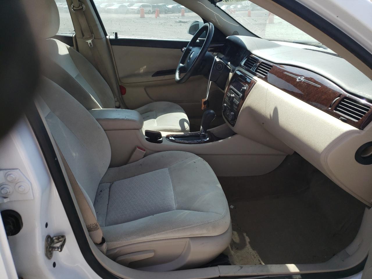 Photo 5 from auction – 2010 CHEVROLET IMPALA LT with VIN 2G1WB5EK8A1208265