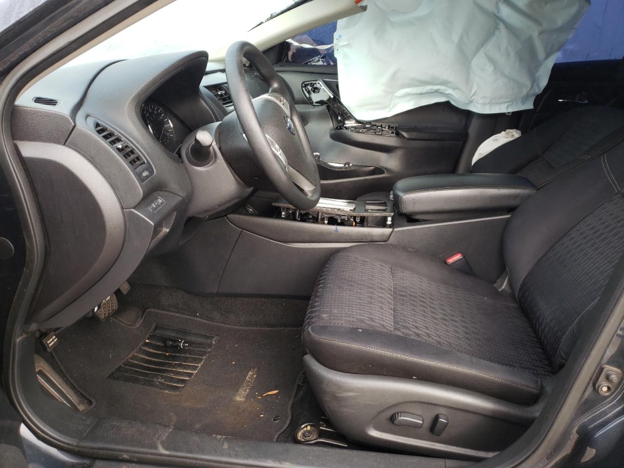 Photo 5 from auction – 2017 NISSAN ALTIMA 2.5 with VIN 1N4AL3AP0HC182338