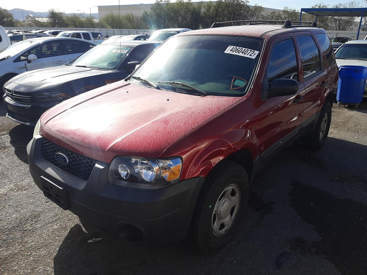 Photo 2 from auction – 2007 FORD ESCAPE XLS with VIN 1FMYU02Z67KB90710