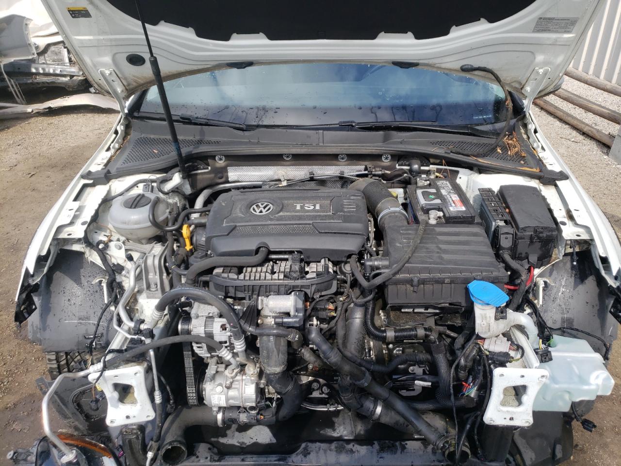 Photo 7 from auction – 2017 VOLKSWAGEN GOLF ALLTR with VIN 3VWH17AU3HM536165