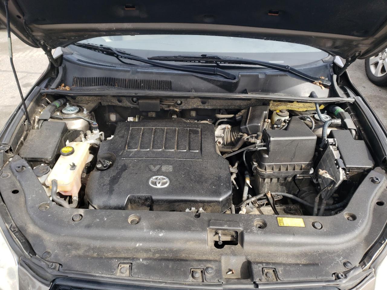 Photo 7 from auction – 2010 TOYOTA RAV4 with VIN JTMJK4DV0A5094624