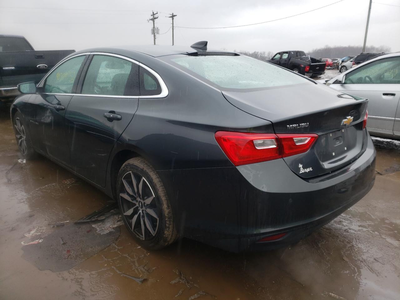 Photo 3 from auction – 2017 CHEVROLET MALIBU LT with VIN 1G1ZE5ST0HF282767