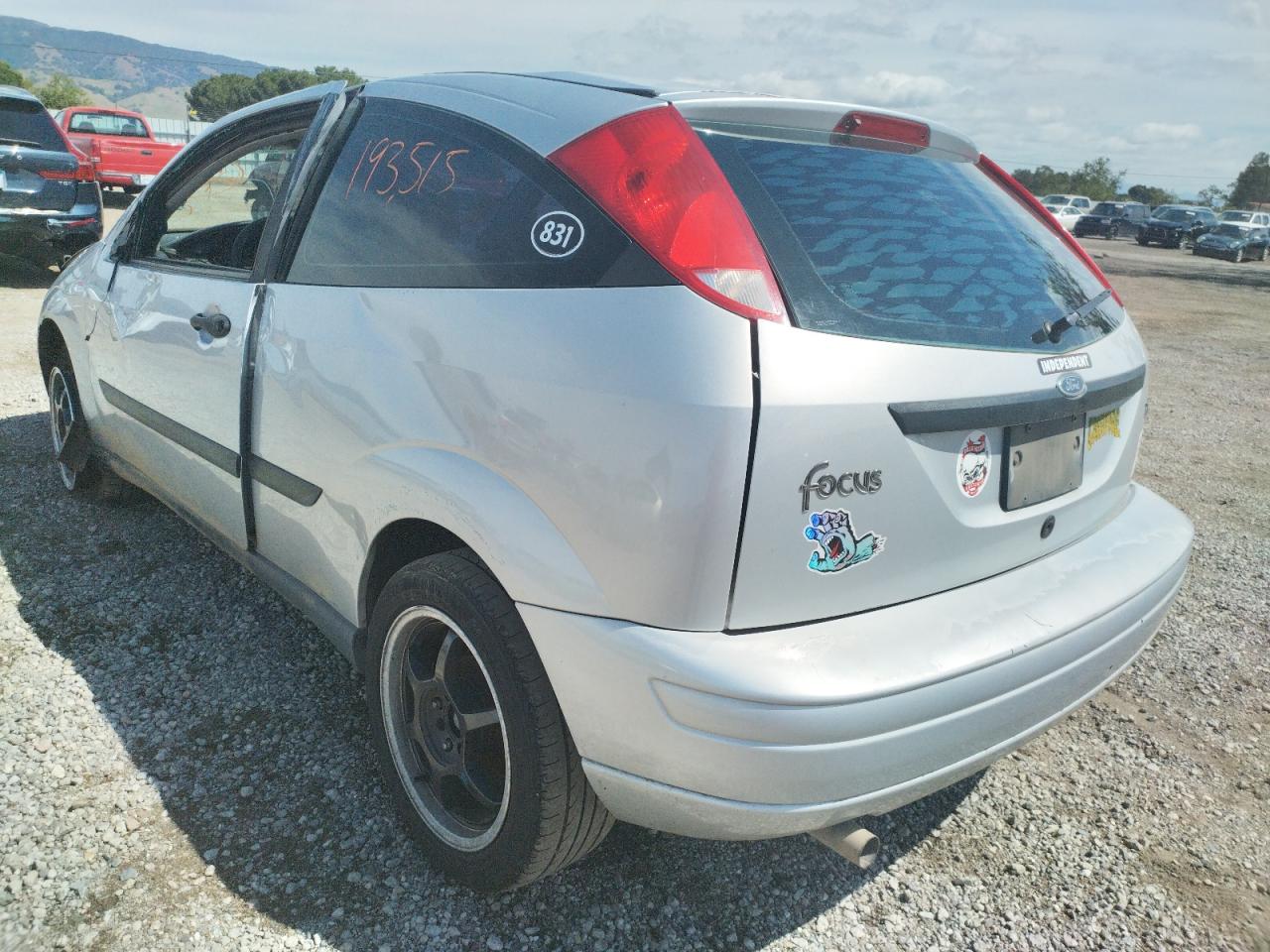 Photo 3 from auction – 2001 FORD FOCUS ZX3 with VIN 3FAFP31391R167089