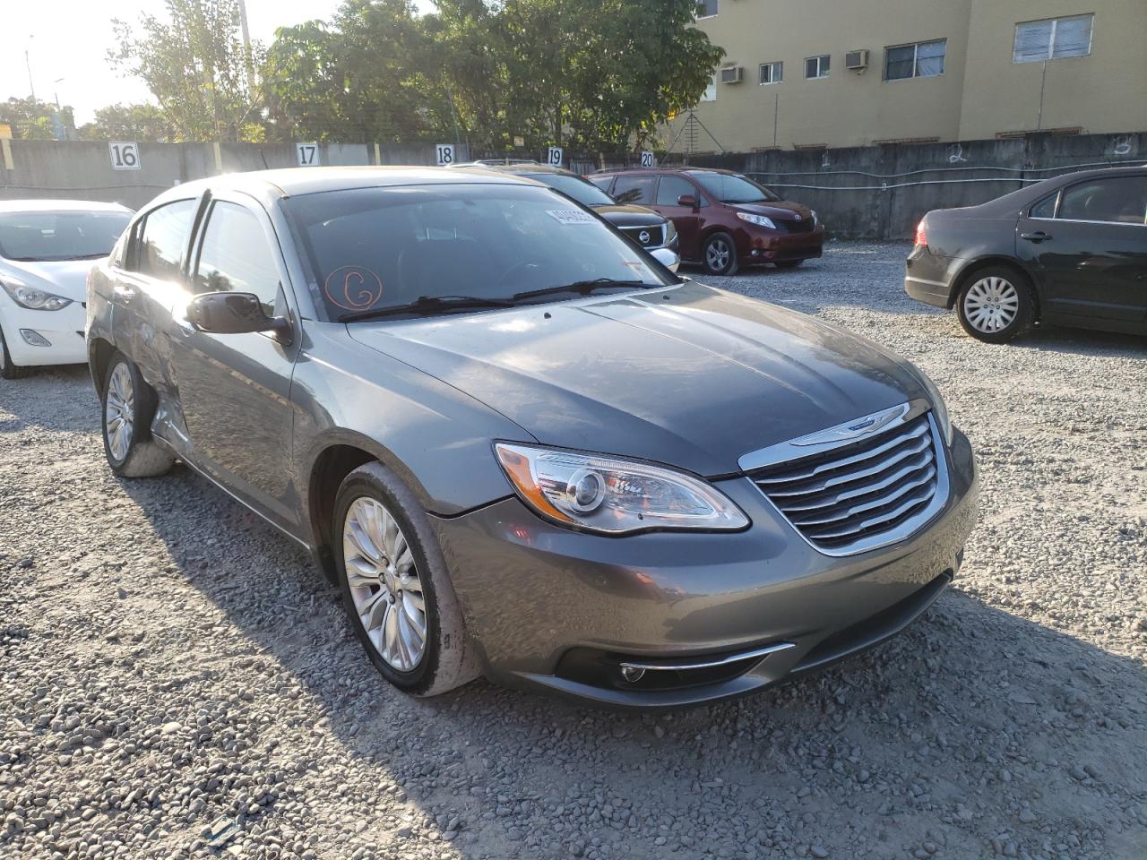 CHRYSLER 200 LIMITE 2012 with VIN 1C3CCBCB3CN308546 - Photo from auction