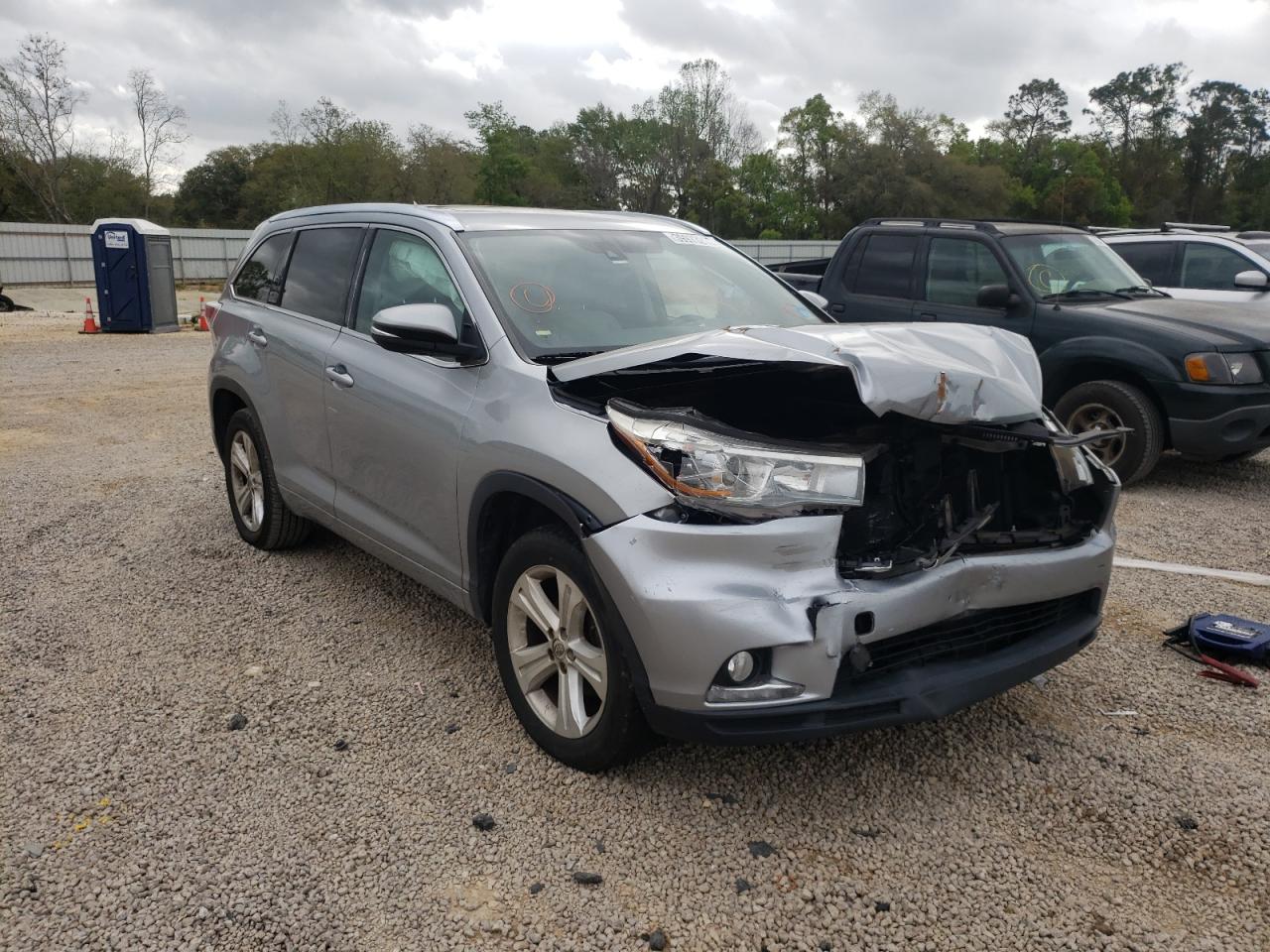 صورة رقم 1 من المزاد - 2015 TOYOTA HIGHLANDER مع VIN 5TDYKRFH7FS074911