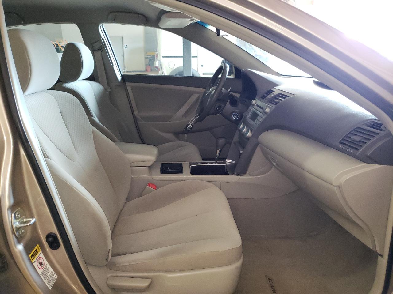 Photo 5 from auction – 2009 TOYOTA CAMRY BASE with VIN 4T1BE46K79U811922