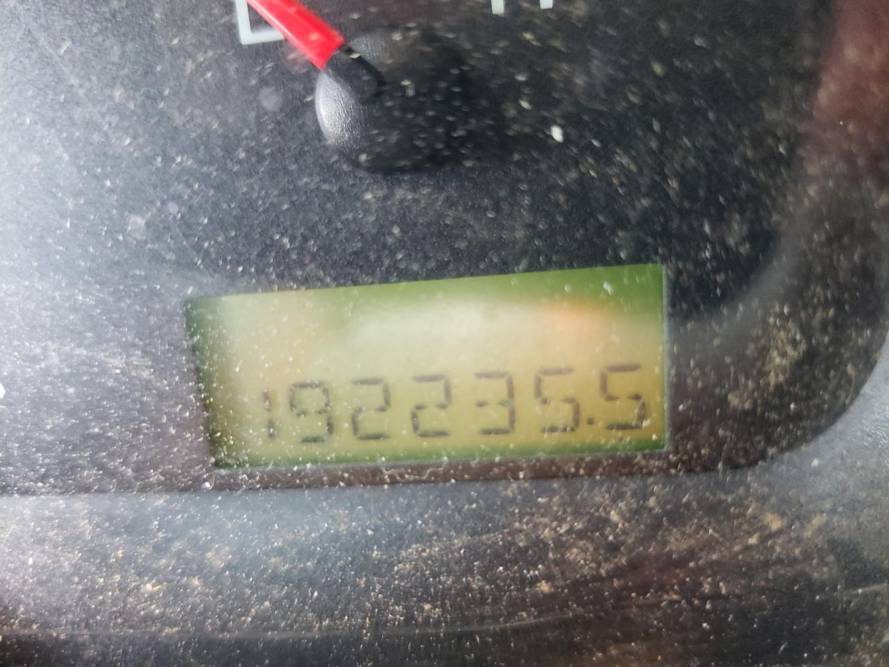 Photo 8 from auction – 2005 FORD F150 with VIN 1FTRF02W75KE26772