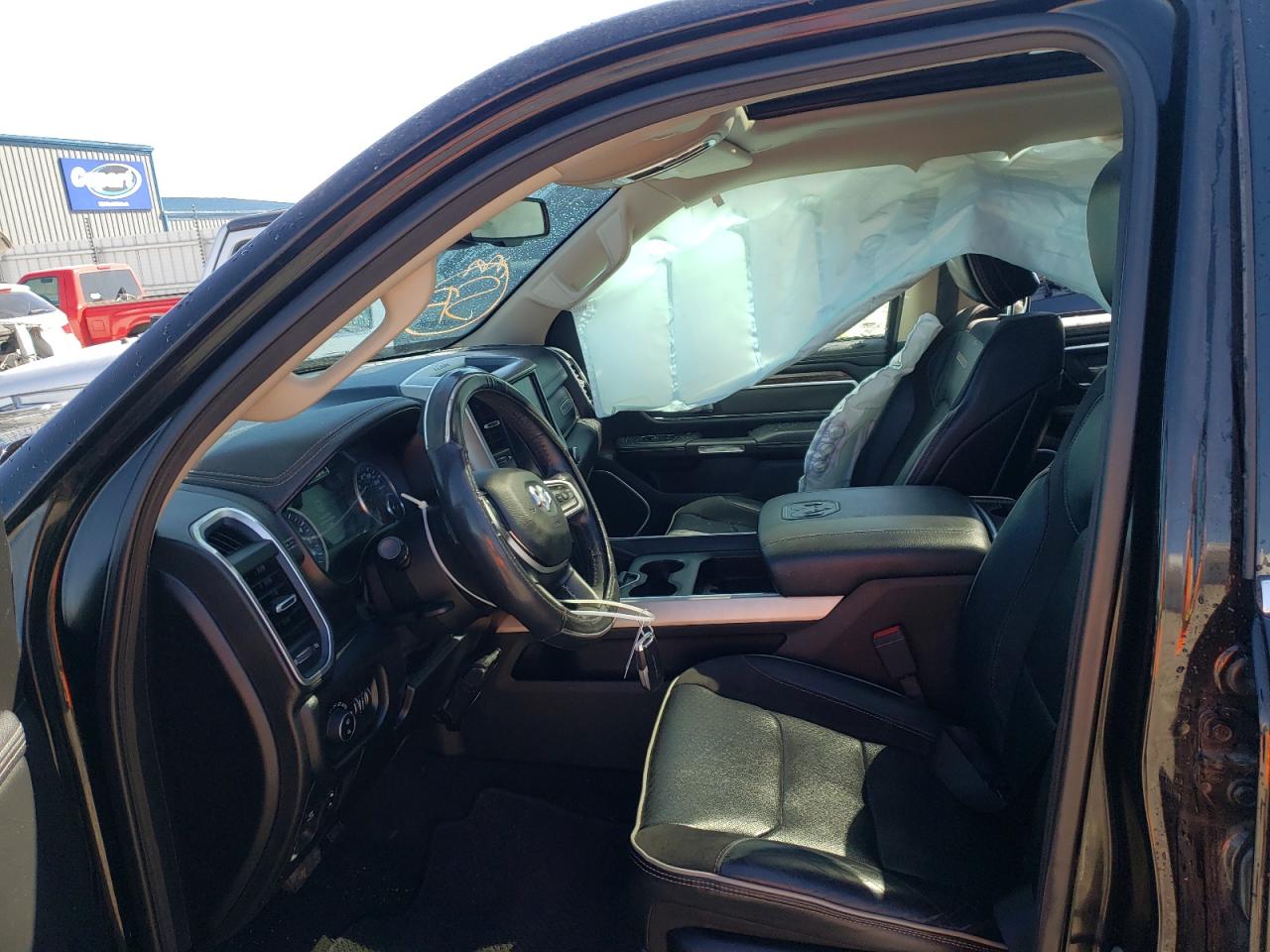 Photo 5 from auction – 2019 RAM 1500 LARAM with VIN 1C6SRFJT5KN505216
